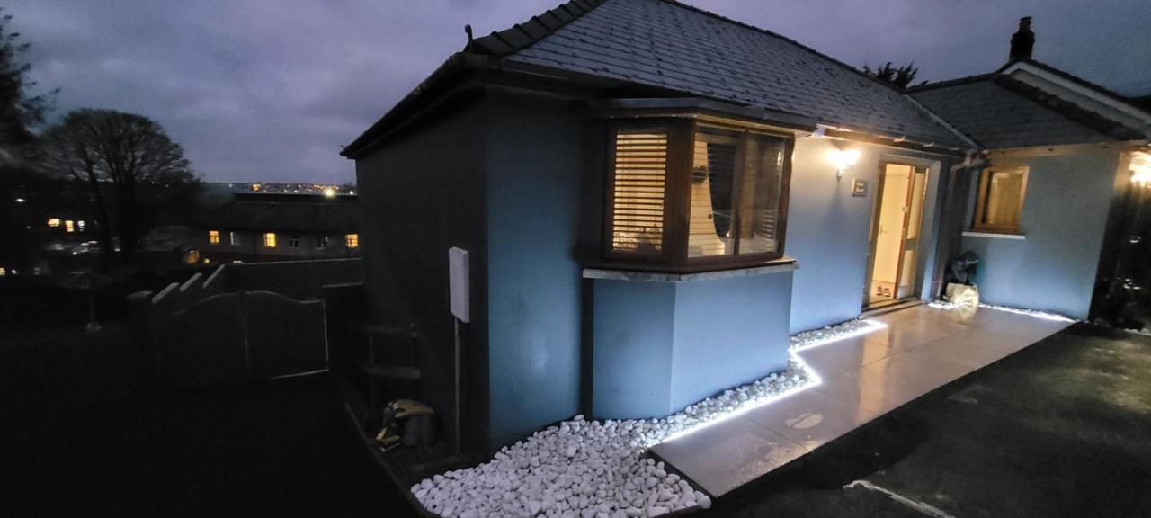 Tides Reach - 3 Bedroom Holiday Home - Llanreath - Pembroke Dock Exterior photo
